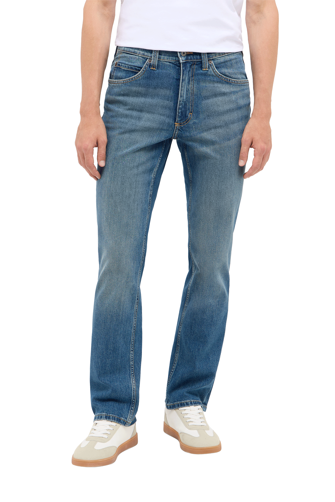 TRAMPER STRAIGHT Medium Used Regular Fit