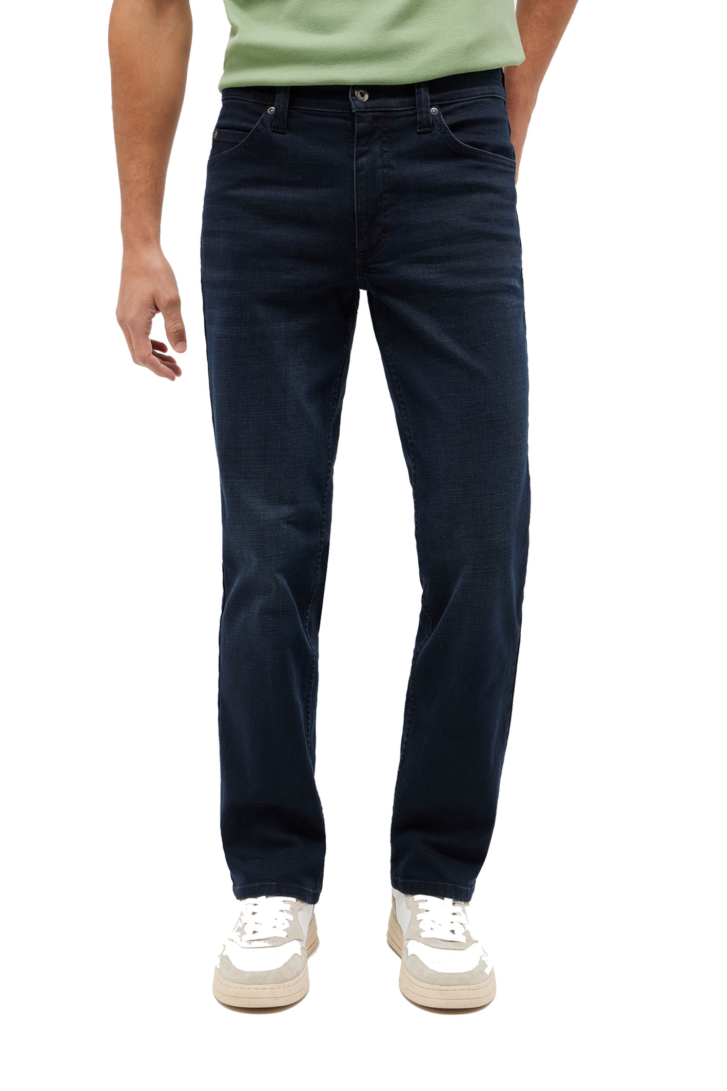 TRAMPER STRAIGHT Super Dark Regular Fit