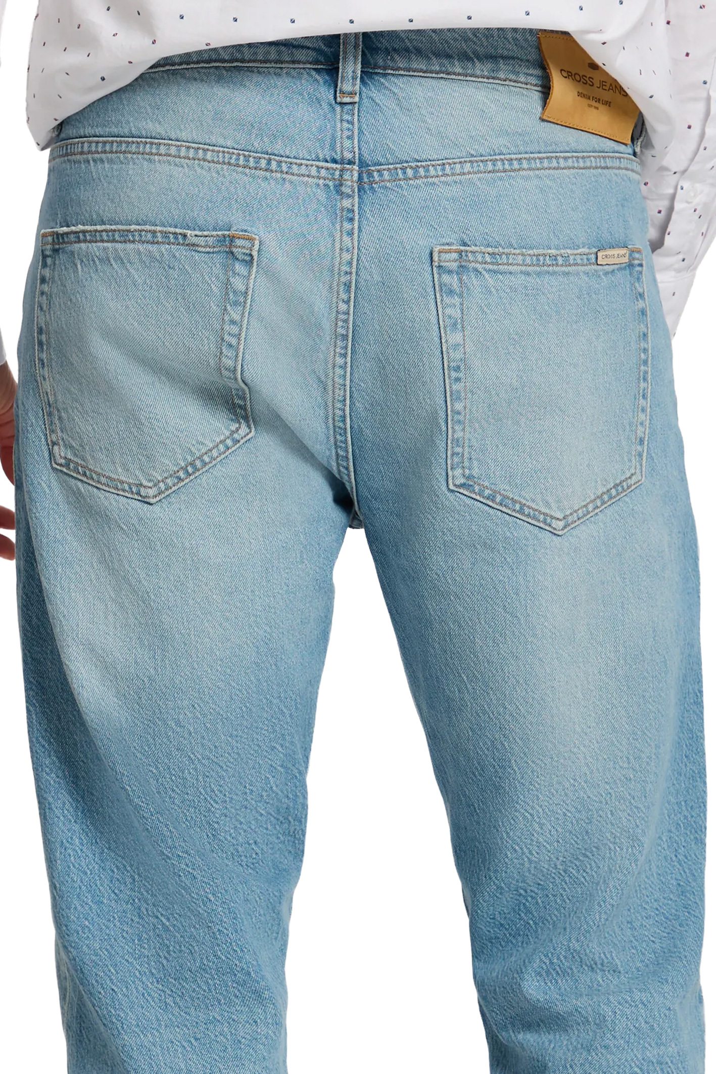 FINN Light Mid Blue Tapered Fit